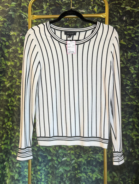 Ann Taylor long sleeve sweater