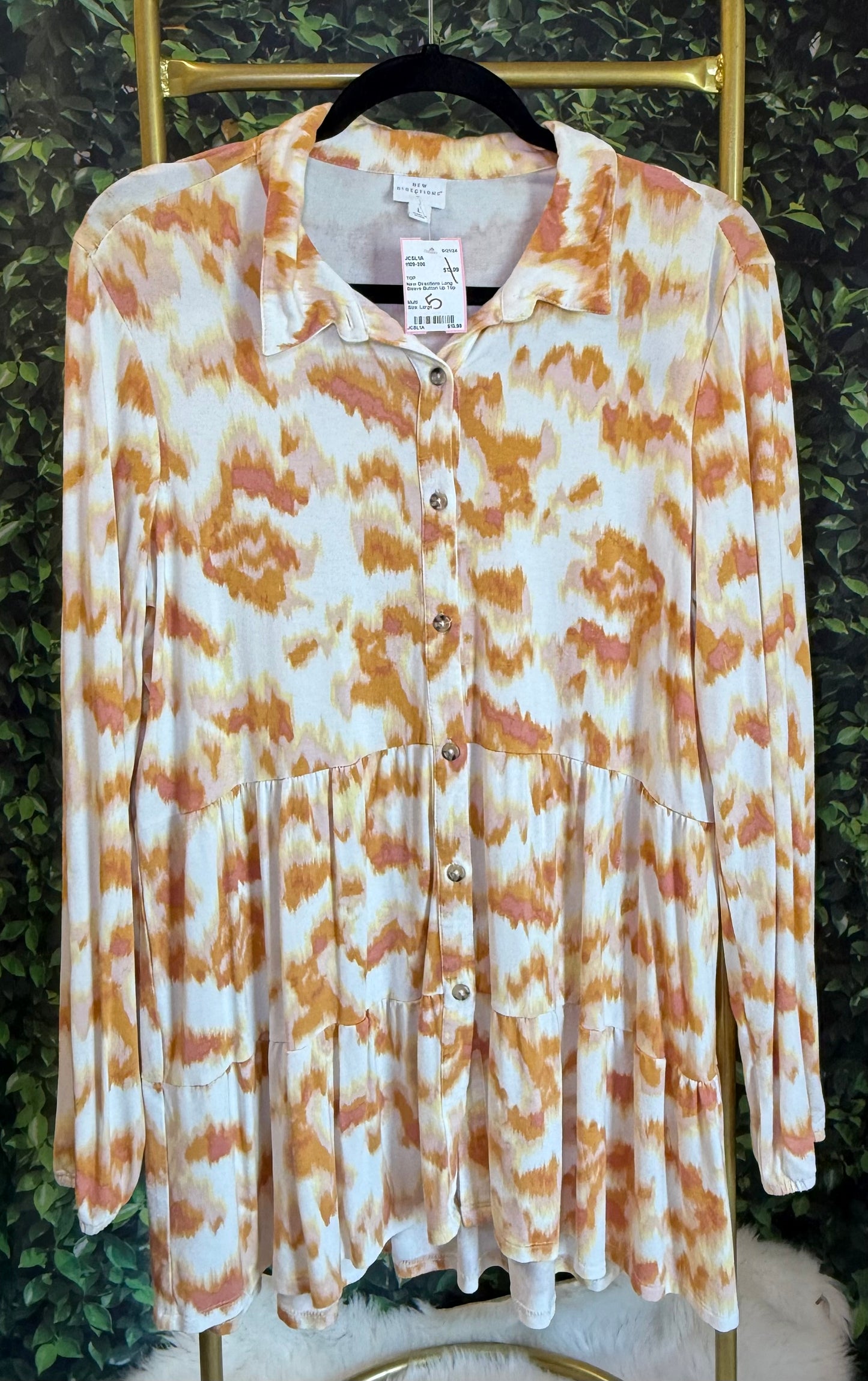 New Directions long sleeve button up top