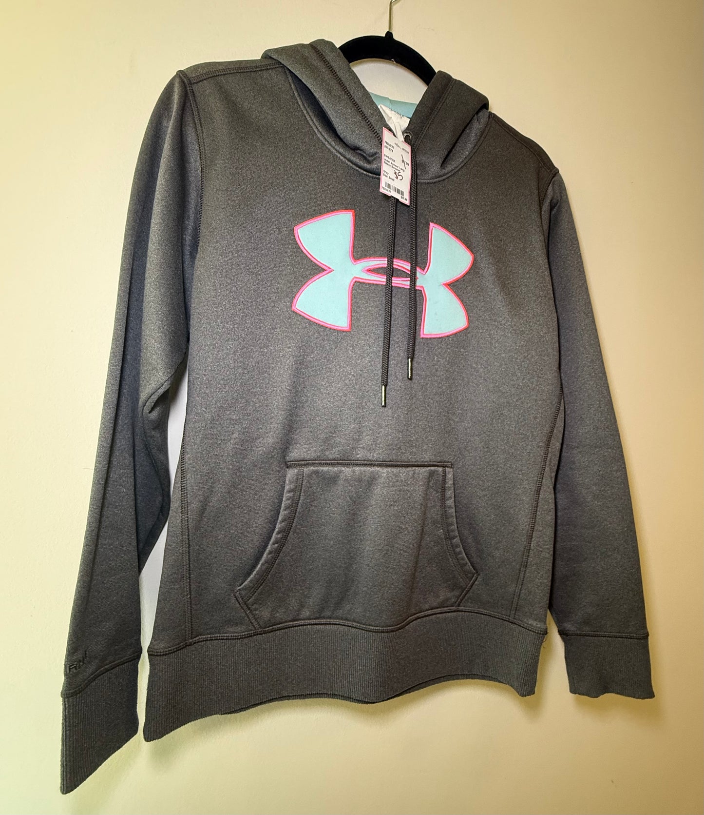 Under Armour long sleeve hoodie