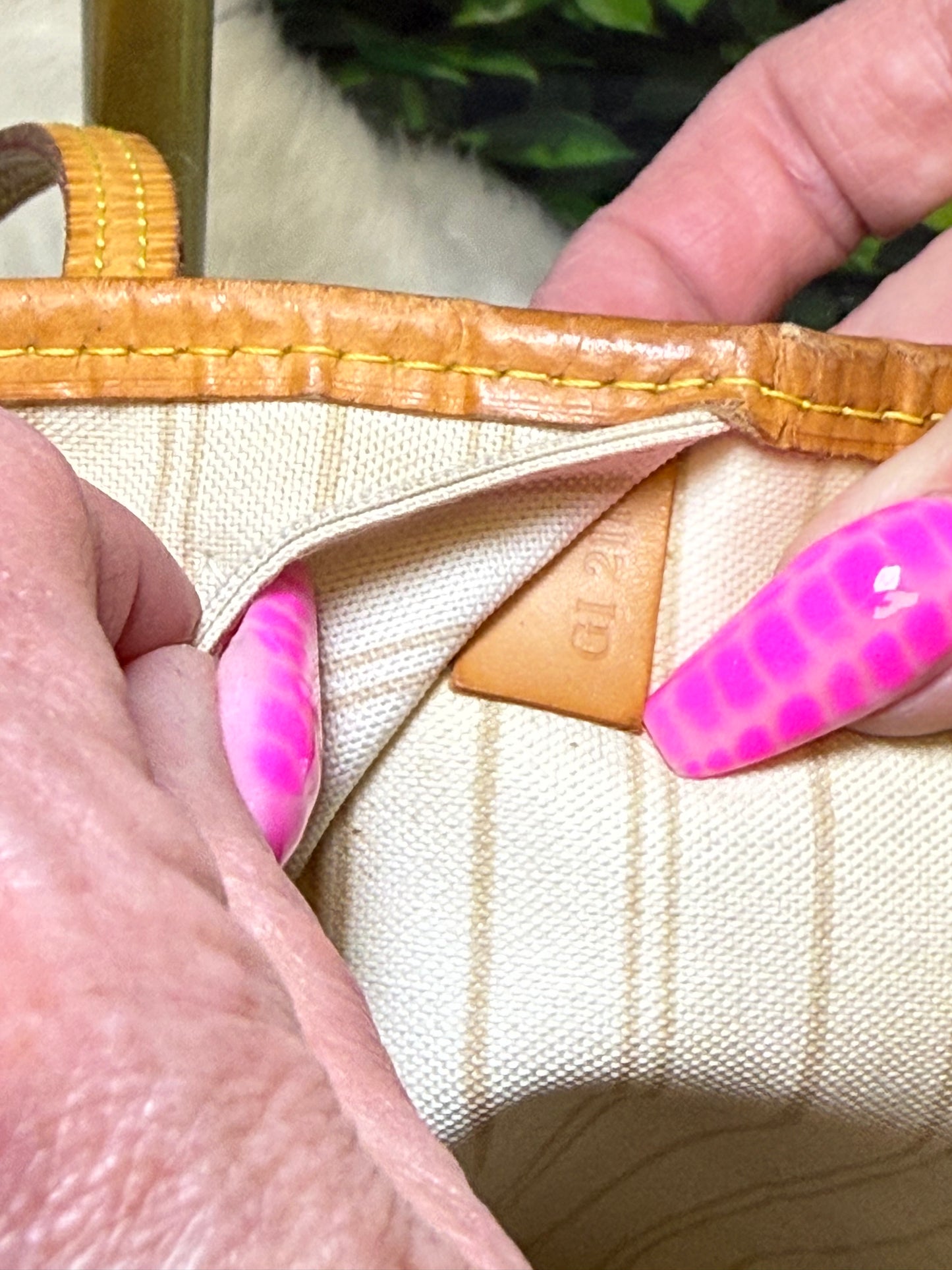 Louis Vuitton Neverfull MM Damier Azur shoulder bag