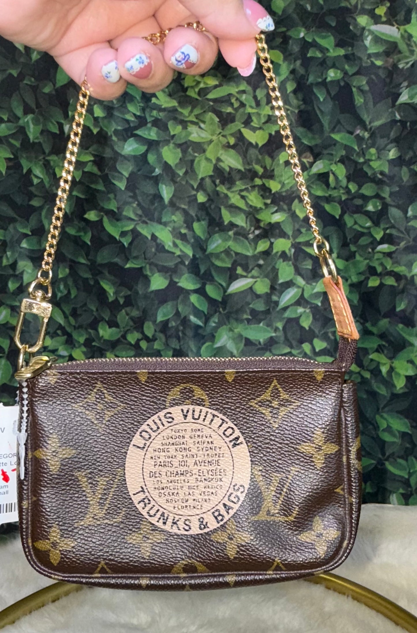 Louis Vuitton Pouchette