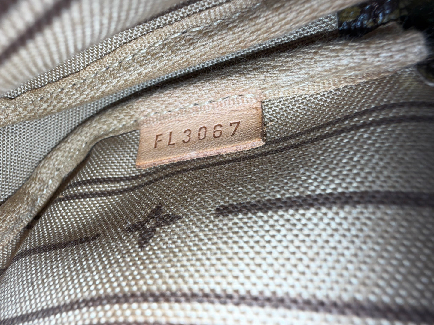 Louis Vuitton Pouchette