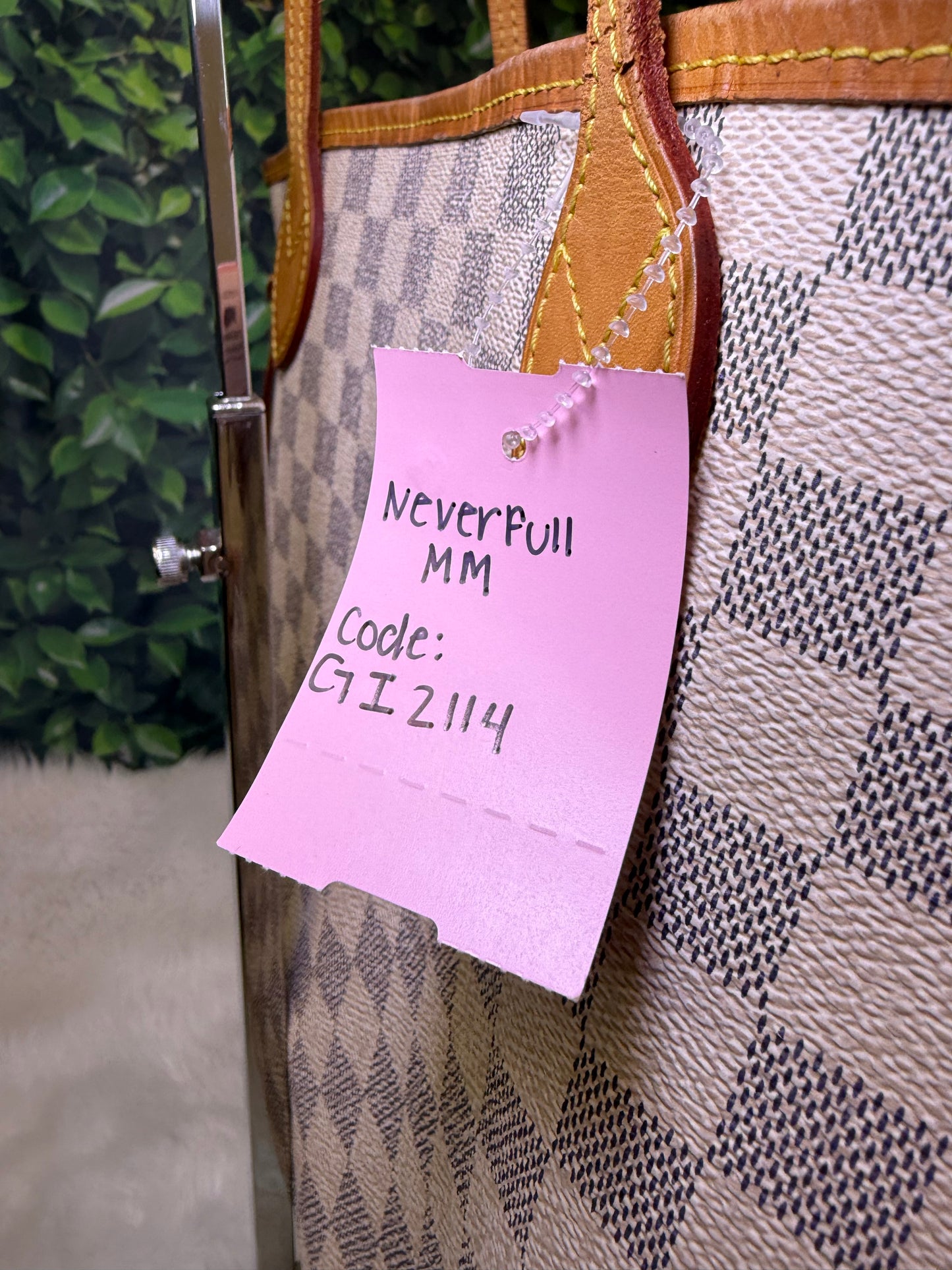 Louis Vuitton Neverfull MM Bag