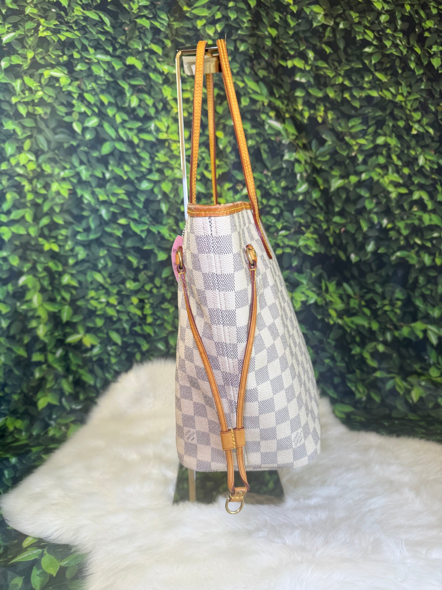 Louis Vuitton Neverfull MM Bag