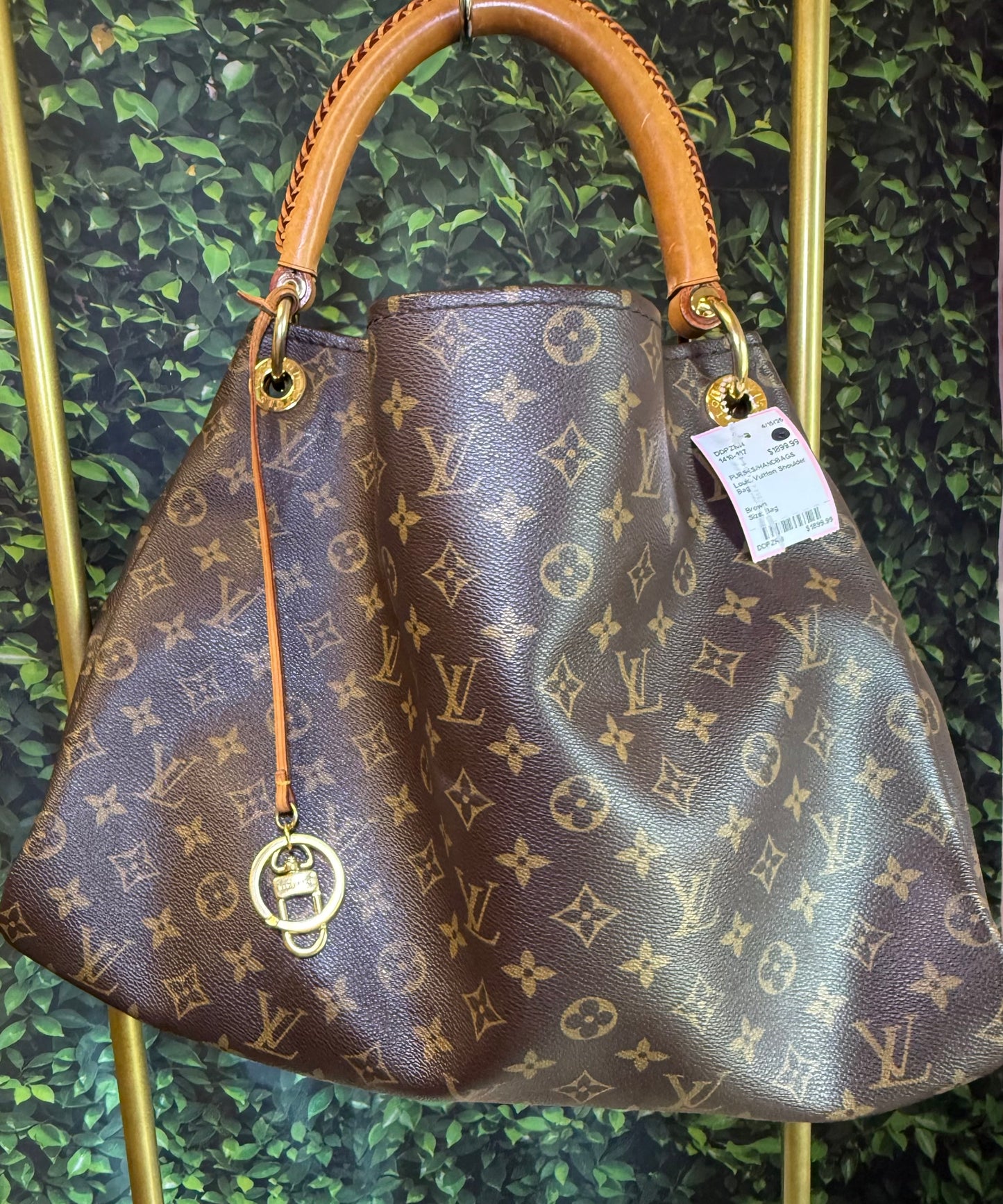Louis Vuitton Artsy shoulder bag