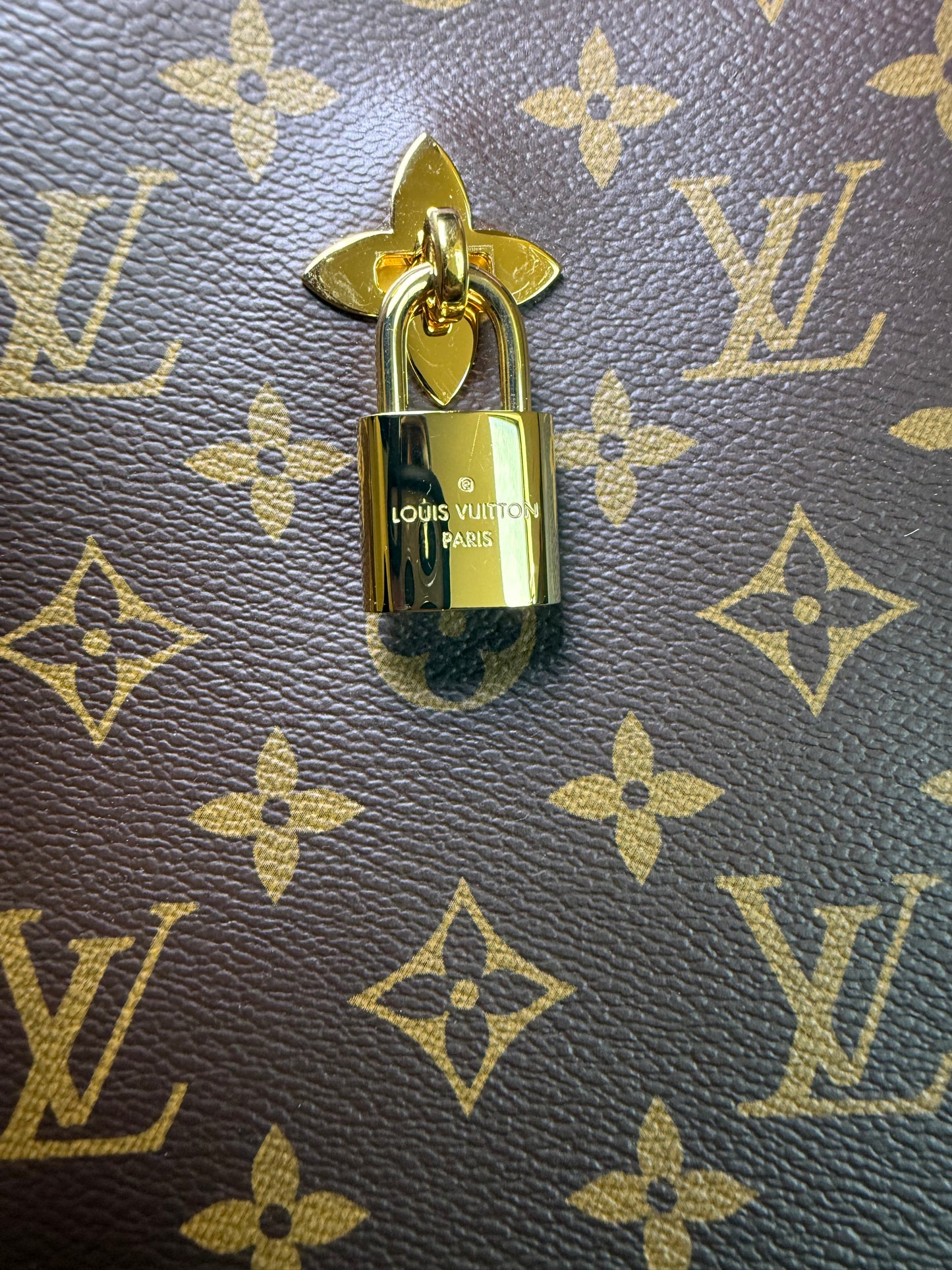 Louis Vuitton monogram flower shoulder bag